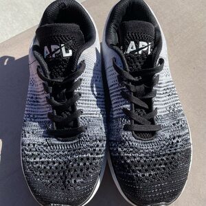 APL women’s athletic shoes